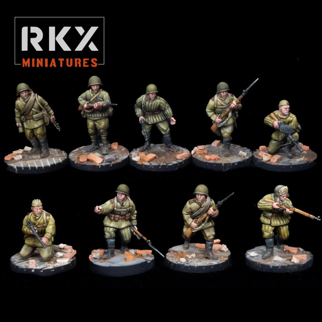 Soviet Light Rifle Squad(late War Fall of Berlin) Set of 10  (USSR) (Soviet, WW2) Various Scales BA